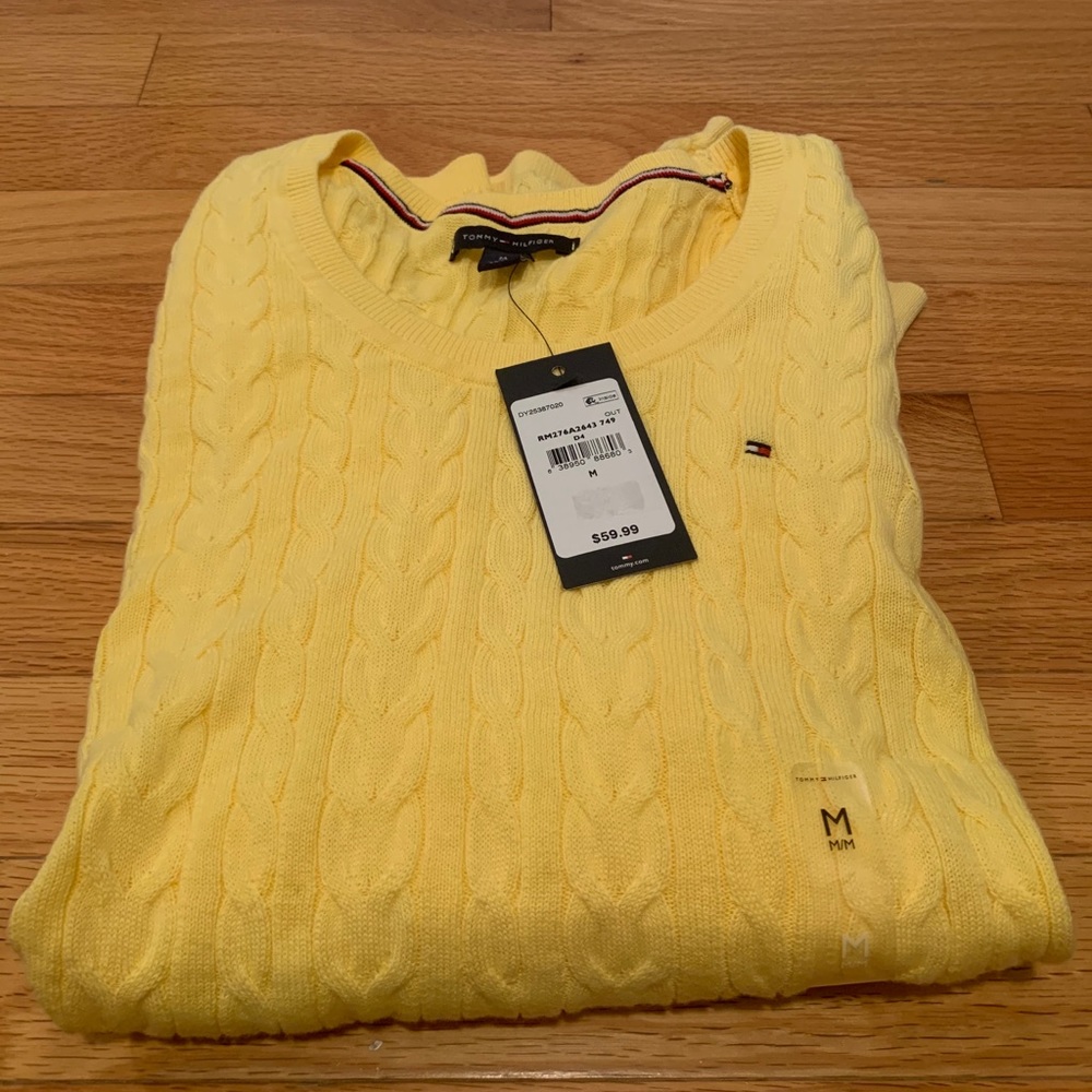 NWT Tommy Hilfiger Cable Knit Sweater